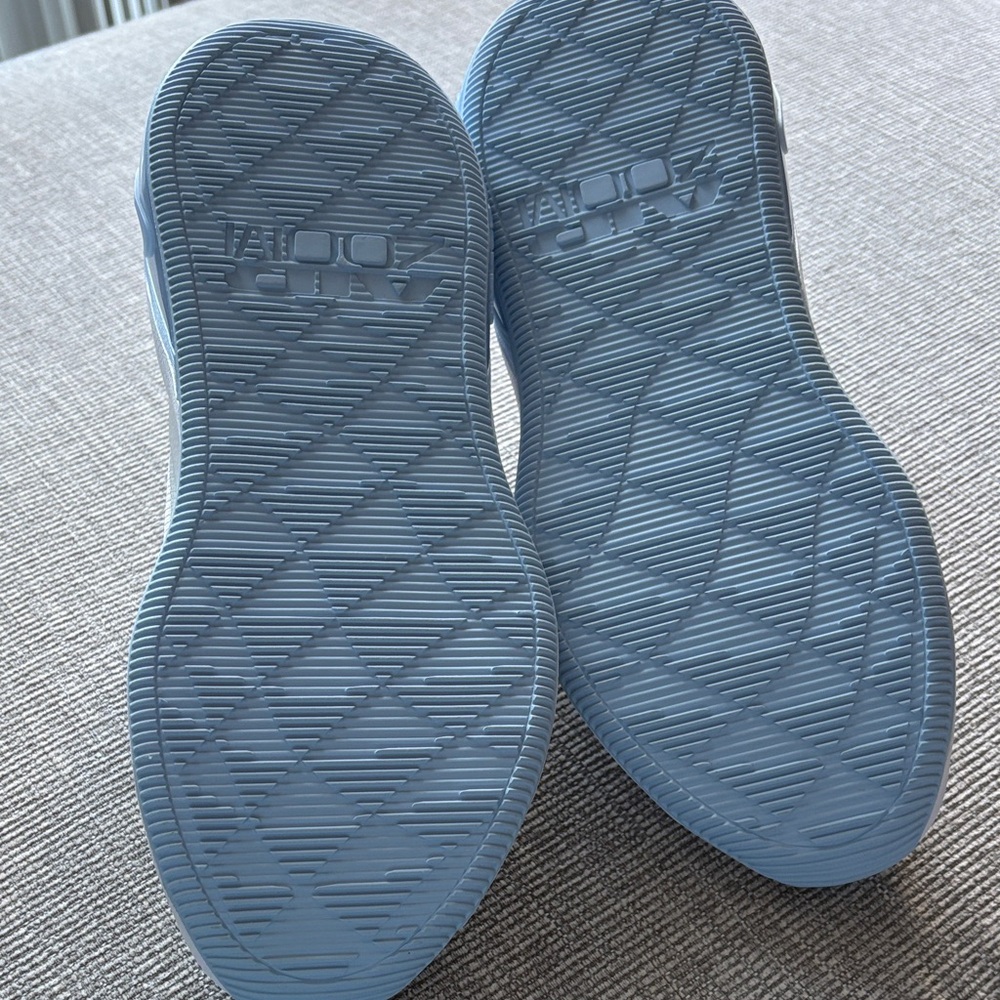 Nike Light Gray and Soft Blue Air Zoom Bella 7 Athletic Shoes - Picture 9 of 10